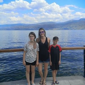 Meet your Posher, Kara